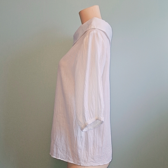 2️⃣9️⃣/4️⃣ Asymmetrical collar white shirt - Picture 3 of 7